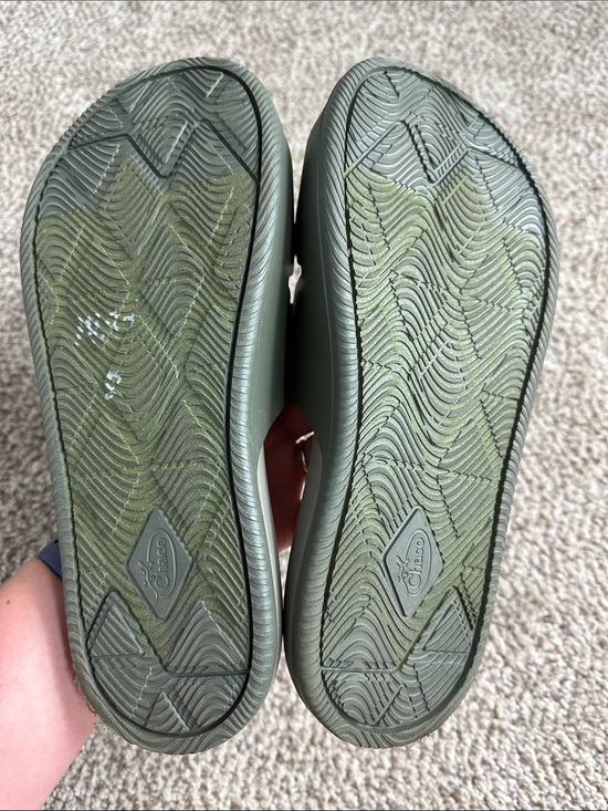 Sandals_&_Flip_Flops